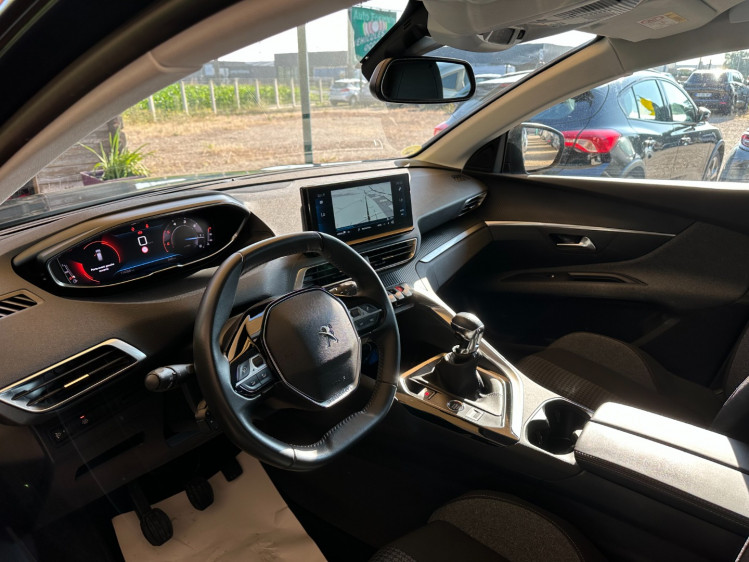 PEUGEOT 3008 NOUVEAU 1.5 bluehdi 130cv active pack + gps