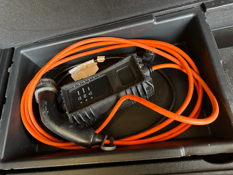 PEUGEOT 3008 NOUVEAU 1.6 hybrid 225cv rechargeable allure pack + pack drive assist go / e-eat8 boite auto