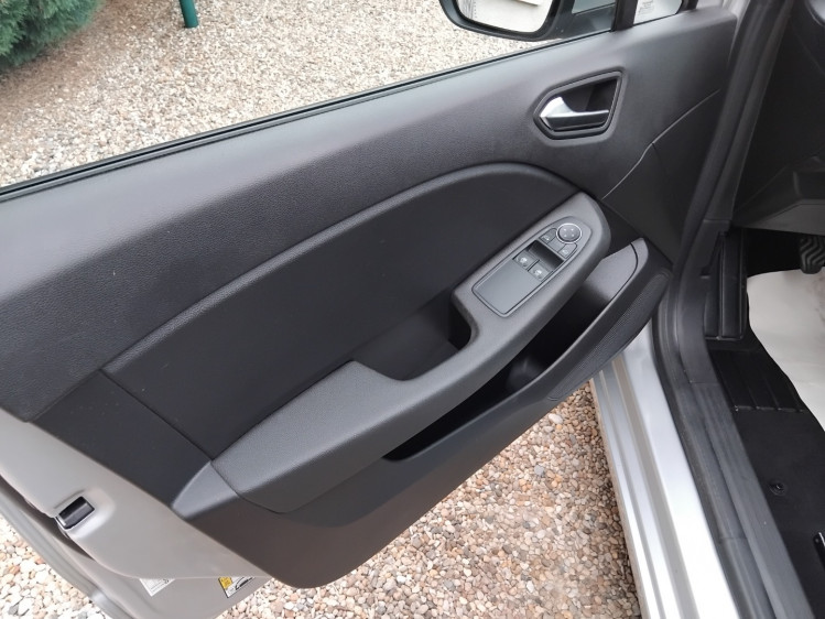 RENAULT CLIO 1.0 tce 90cv business
