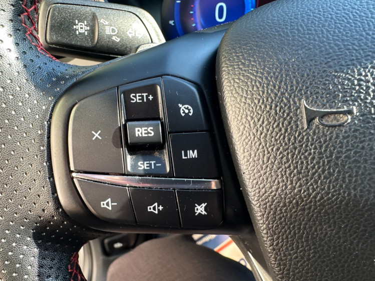 FORD KUGA 1.5 &eacute;coblue 120cv st-line powershift boite auto
