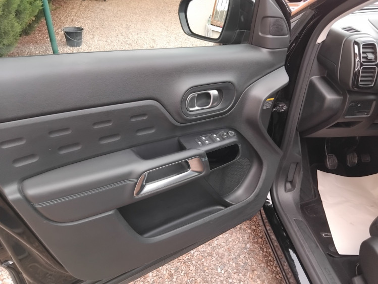 CITRO&Euml;N C5 AIRCROSS NOUVEAU 1.5 bluehdi 130cv feel pack + attelage