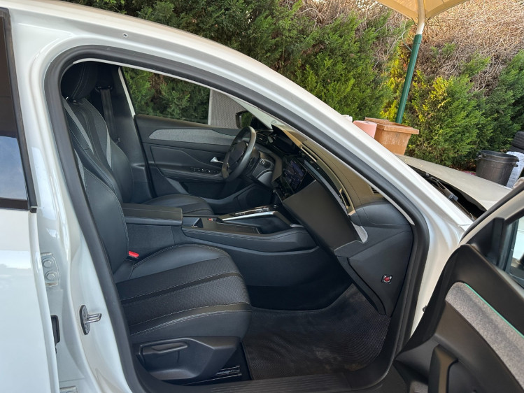 PEUGEOT 308 SW NOUVELLE 1.5 bluehdi 130cv allure pack eat8 boite auto....