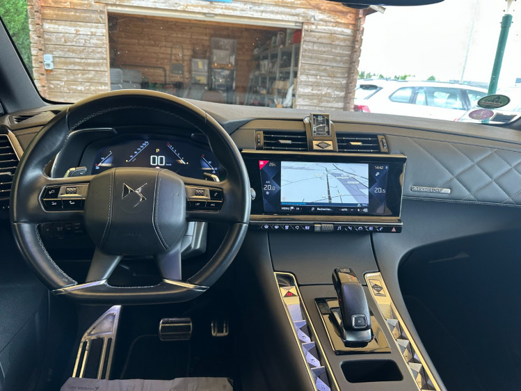 DS AUTOMOBILES DS7 CROSSBACK 1.6 essence 180cv rivoli + toit pano ouvrant + ... boite automatique eat8