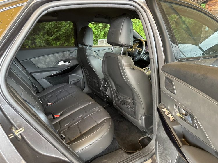 DS AUTOMOBILES DS7 CROSSBACK 1.6 essence 180cv louvre eat8 boite auto