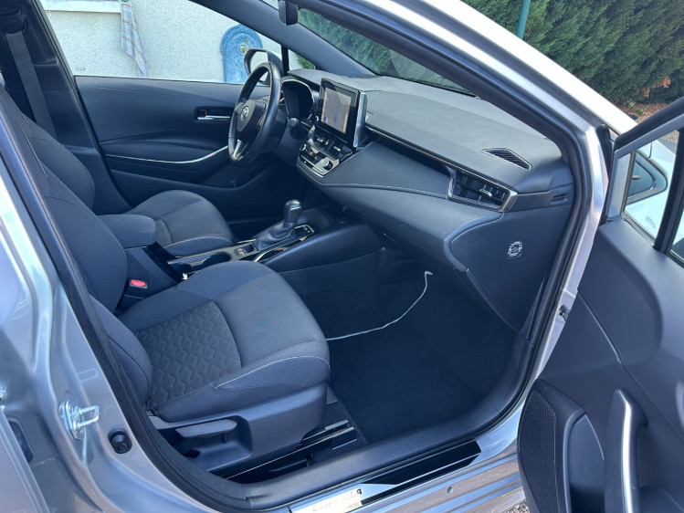 TOYOTA COROLLA 1.8 hybride 122h dynamic business+ cvt boite auto 5portes