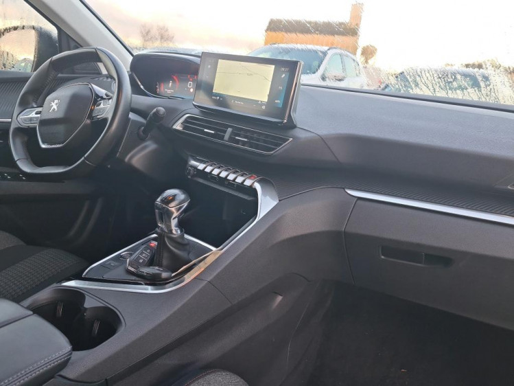 PEUGEOT 5008 NOUVEAU 1.5 bluehdi 130cv active pack boite manuelle 7places