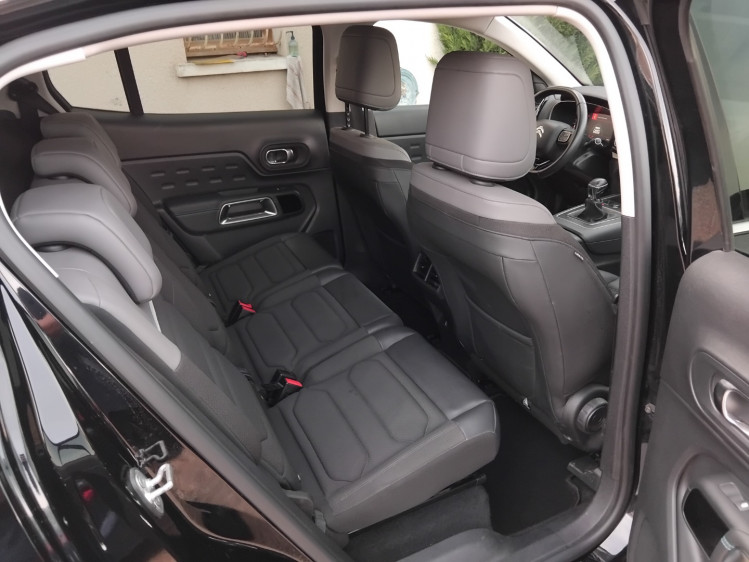 CITRO&Euml;N C5 AIRCROSS NOUVEAU 1.5 bluehdi 130cv feel pack + attelage