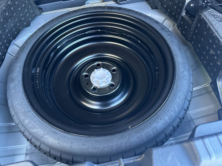 TOYOTA COROLLA 1.8 hybride 122h dynamic business+ cvt boite auto 5portes