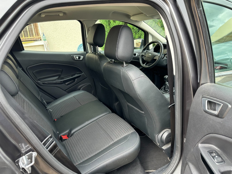 FORD ECOSPORT 1.5 écoblue 95cv titanium + pack confort nav