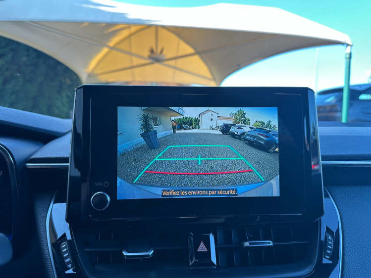 TOYOTA COROLLA 1.8 hybride 122h dynamic business+ cvt boite auto 5portes