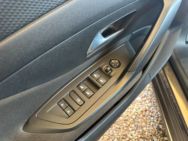 PEUGEOT 308 SW NOUVELLE 1.5 bluehdi 130cv active pack 