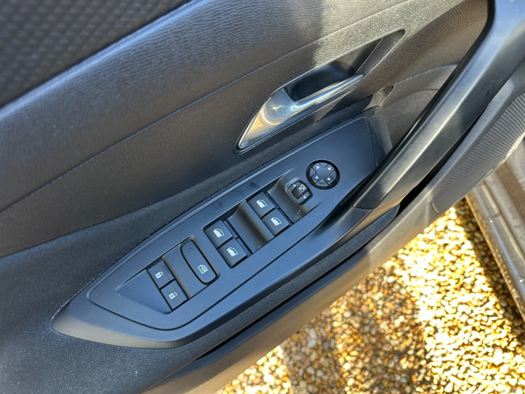 PEUGEOT 308 SW NOUVELLE 1.5 bluehdi 130cv active pack 