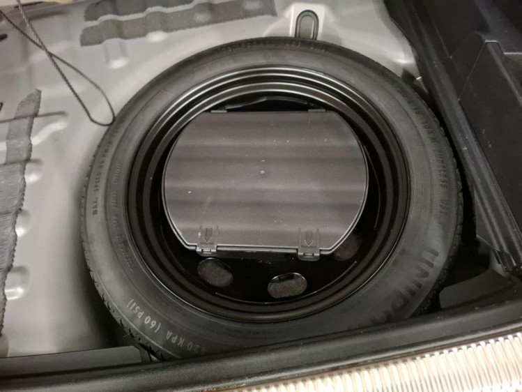 DS AUTOMOBILES DS7 CROSSBACK 1.5 bluehdi 130cv business eat8 boite auto....