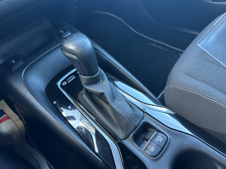 TOYOTA COROLLA 1.8 hybride 122h dynamic business+ cvt boite auto 5portes