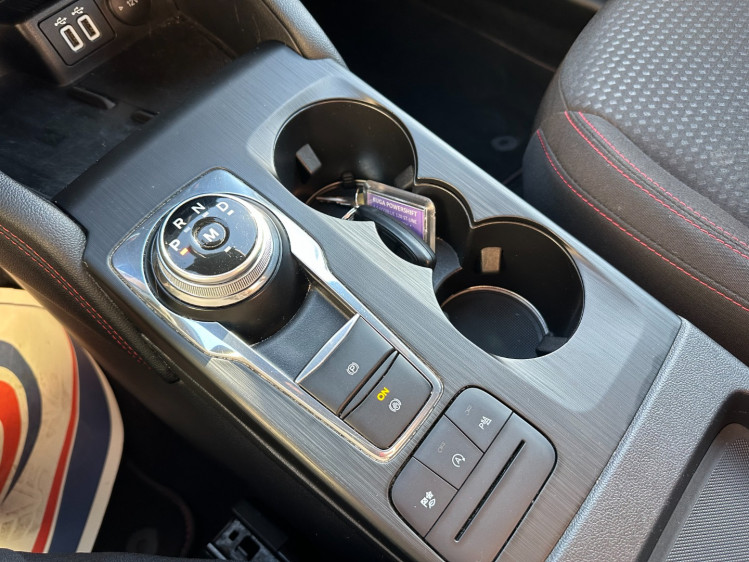 FORD KUGA 1.5 &eacute;coblue 120cv st-line powershift boite auto