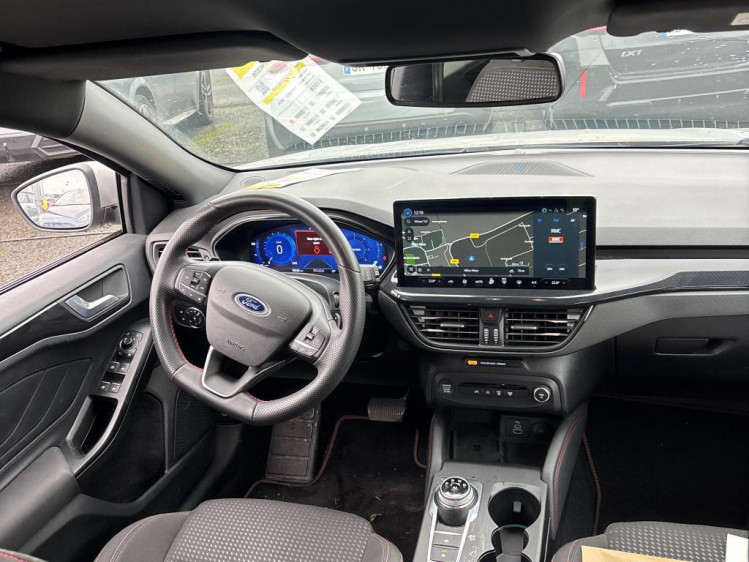 FORD FOCUS SW NOUVELLE 1.5 &eacute;coblue 120cv st line boite auto