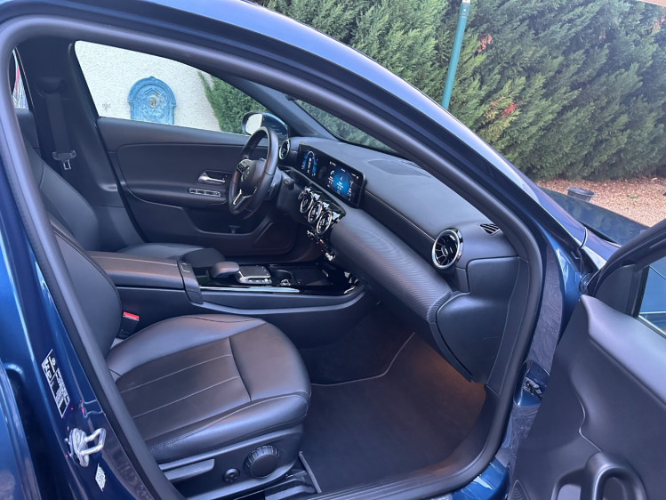 MERCEDES CLASSE A 180 1.3 136cv style line + options (toit panoramique ouvrant + ...)  7g-dct boite auto 5portes