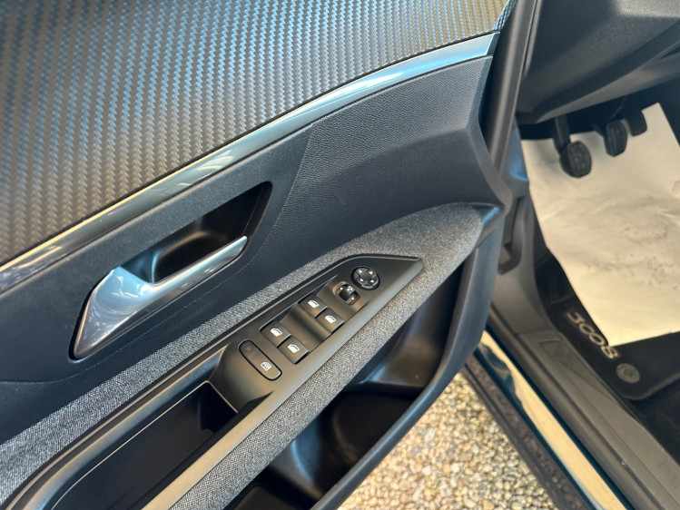 PEUGEOT 3008 NOUVEAU 1.5 bluehdi 130cv active pack + gps