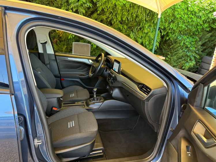 FORD FOCUS NOUVELLE 1.0 flexifuel (&eacute;thanol) 125cv mhev hybride active style + options (pack hiver + toit pano +...) 5portes