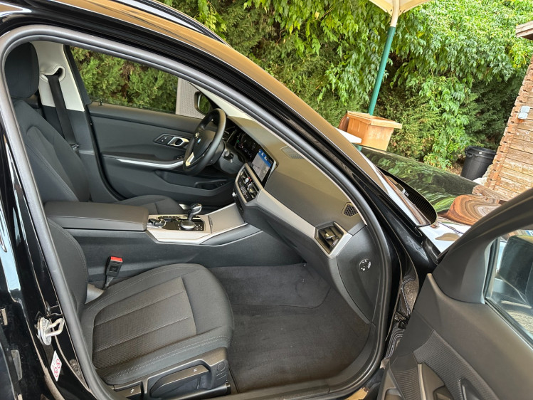 BMW 318I TOURING BREAK 2.0iA 156cv lounge boite auto