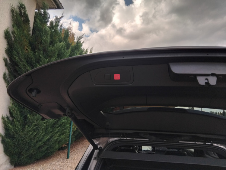 DS AUTOMOBILES DS7 CROSSBACK 1.6 essence 180cv rivoli + toit pano ouvrant + ... boite automatique eat8