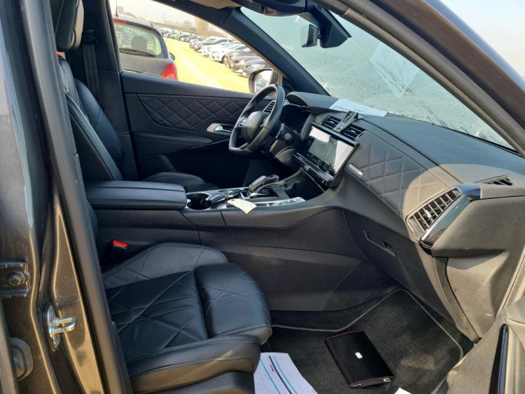 DS AUTOMOBILES DS7 CROSSBACK 1.6 essence 180cv rivoli boite automatique eat8