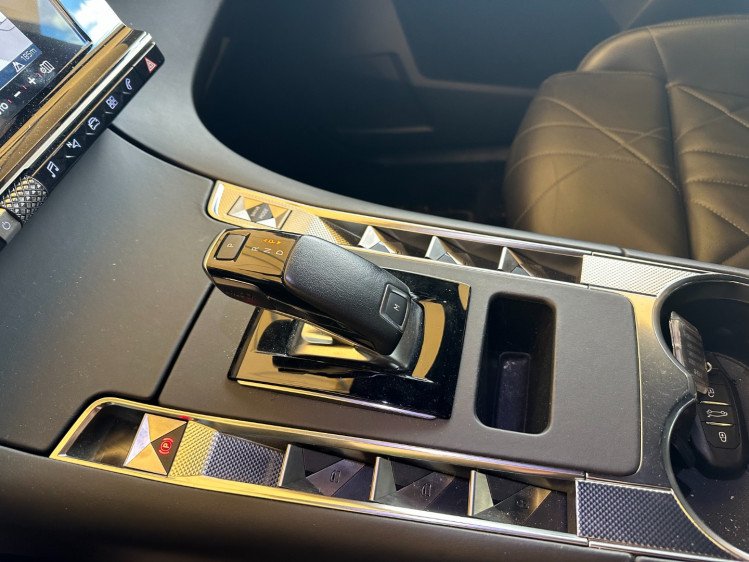 DS AUTOMOBILES DS7 CROSSBACK 1.6 essence 180cv rivoli + toit pano ouvrant + ... boite automatique eat8