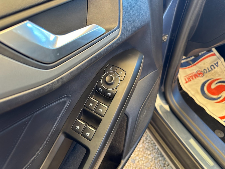 FORD FOCUS NOUVELLE 1.0 flexifuel (&eacute;thanol) 125cv mhev hybride active style + options (pack hiver + toit pano +...) 5portes