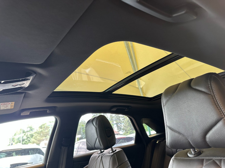 DS AUTOMOBILES DS7 CROSSBACK 1.6 essence 180cv rivoli + toit pano ouvrant + ... boite automatique eat8
