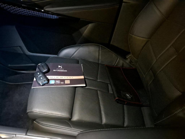 DS AUTOMOBILES DS7 CROSSBACK 1.6 essence 180cv louvre eat8 boite auto