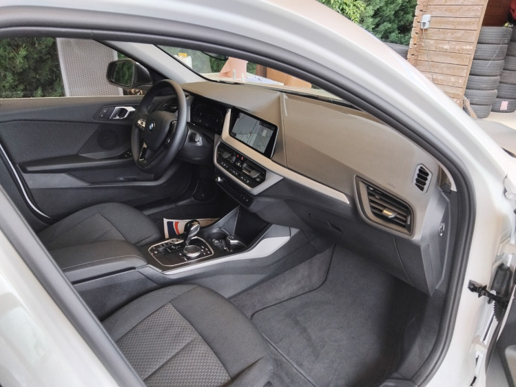 BMW SERIE 1 116i business d&eacute;sign 109cv dkg7 boite auto